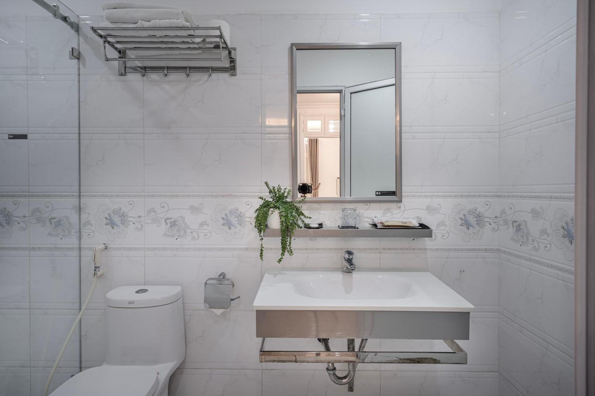 그레이스 호텔 Grace Hotel & Residence Hanoi Kültér fotó